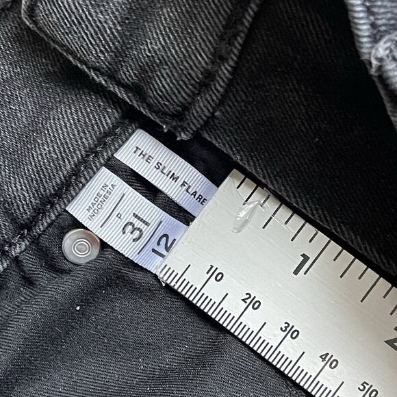 Loft The Slim Flare Jeans Crop Stretch Raw Hem 90s Size 12/31 - Picture 9 of 11